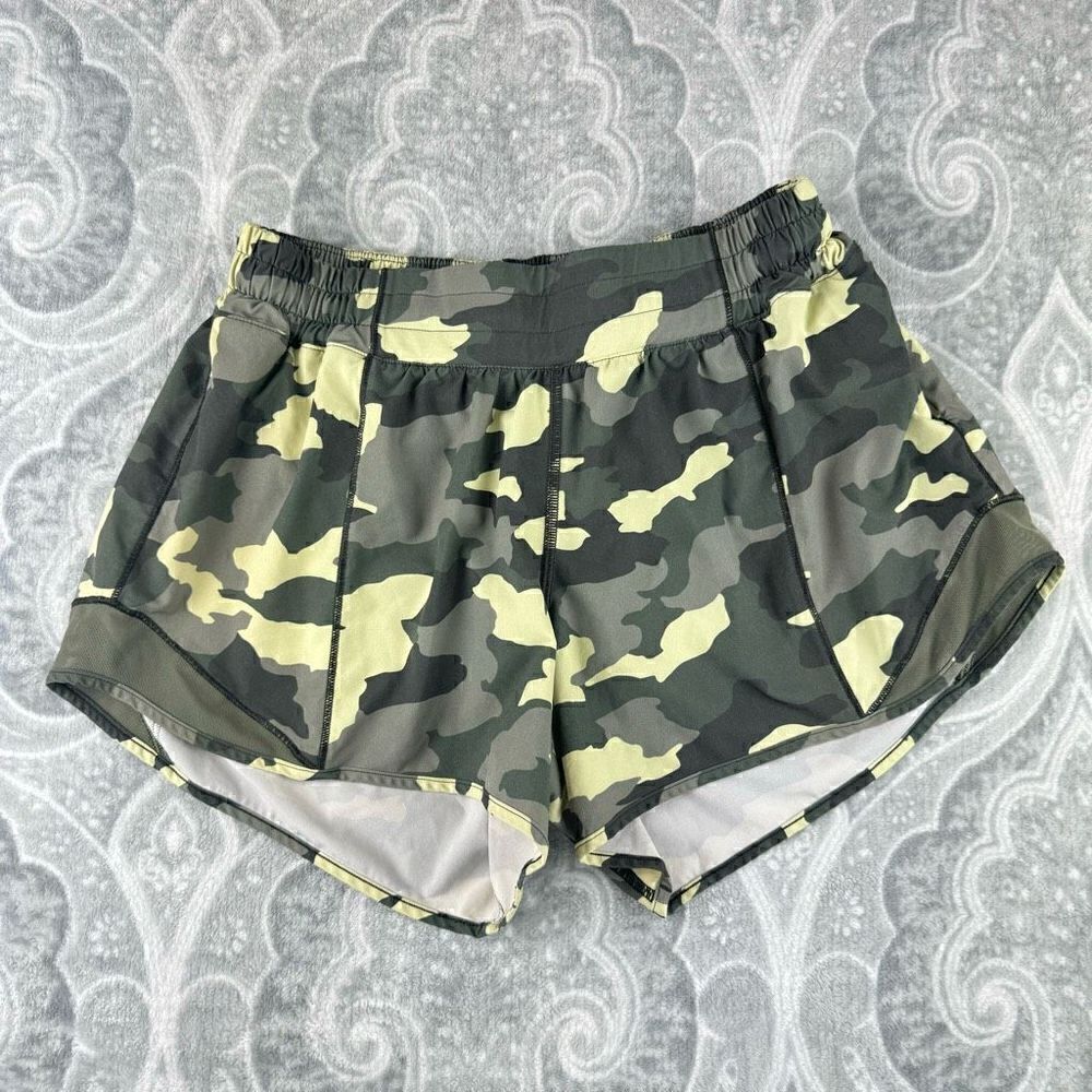 Womens Lululemon Hotty Hot Low Rise Short - Picture 3 of 6